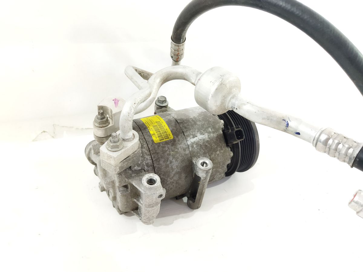 Компресор кондиціонера Ford Fiesta `2014-2017 AV1Z19703K Ford Fiesta 5 Компресор кондиціонера Ford Fiesta `2014-2017 AV1Z19703K Ford Fiesta 5