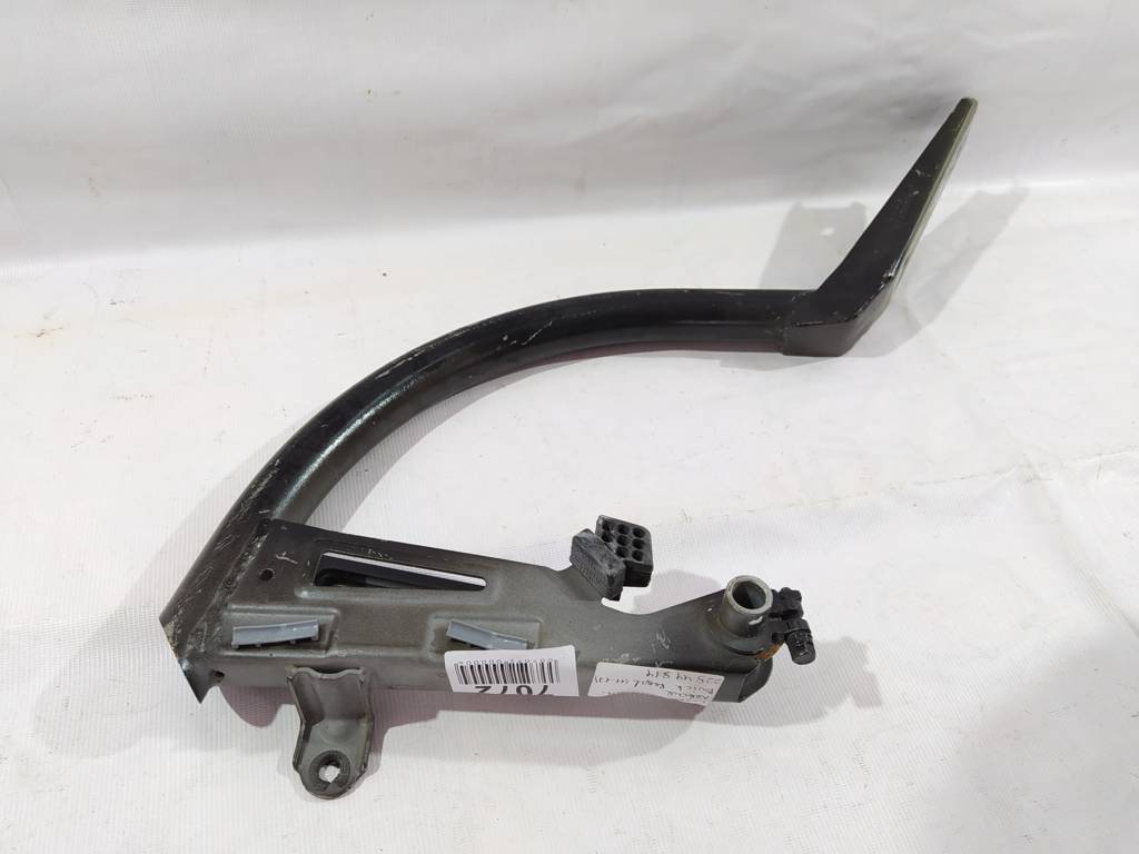 Regal Петля кришки багажника ліва Buick Regal 2011-2017 22944914 Buick Regal 2