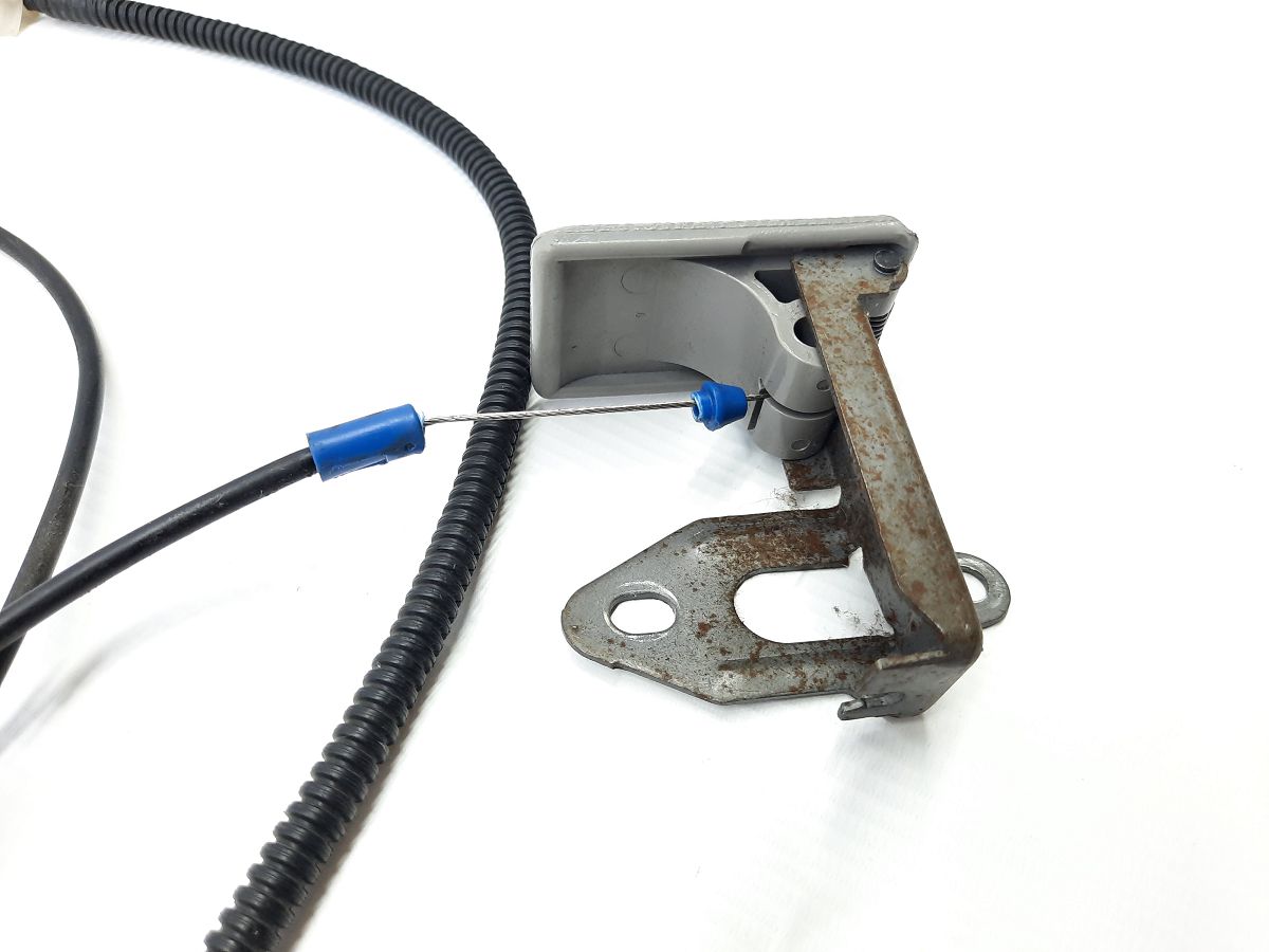 Insight Трос открывания капота Honda Insight 2010-2014 74130TM8A01 Honda Insight 7