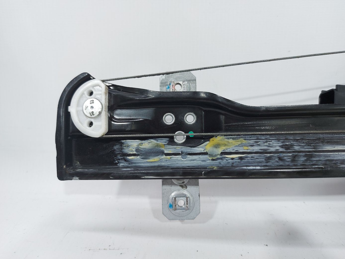 Encore Стеклоподъемник двери передней левой Buick Encore 2016-2021 42693257 Buick Encore 3