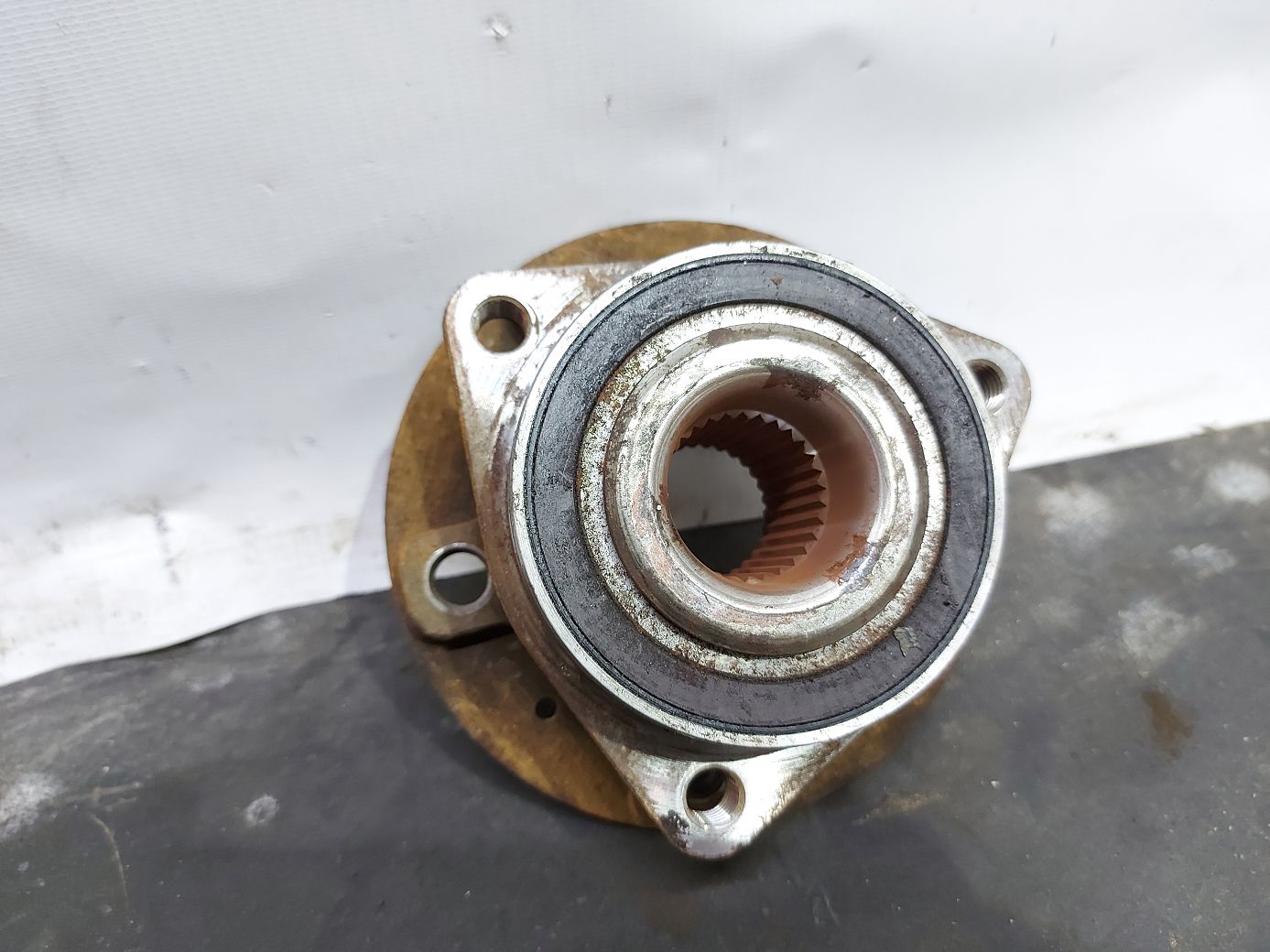 Malibu Ступица передняя левая/правая Chevrolet Malibu 2016-2021 13526966 Chevrolet Malibu 3