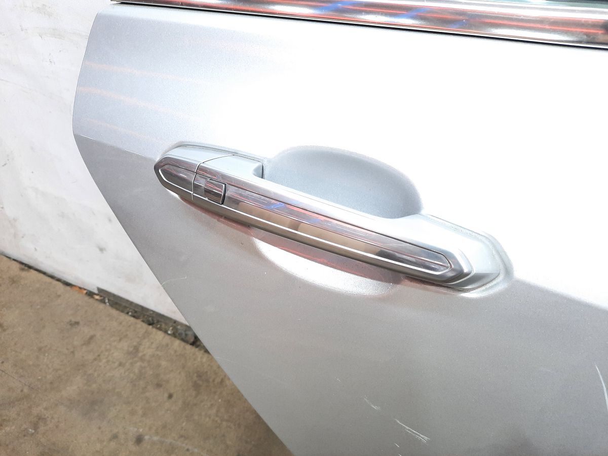 Ats Дверь задняя правая в сборе Cadillac ATS 2013-2018 84007418 Cadillac ATS 17