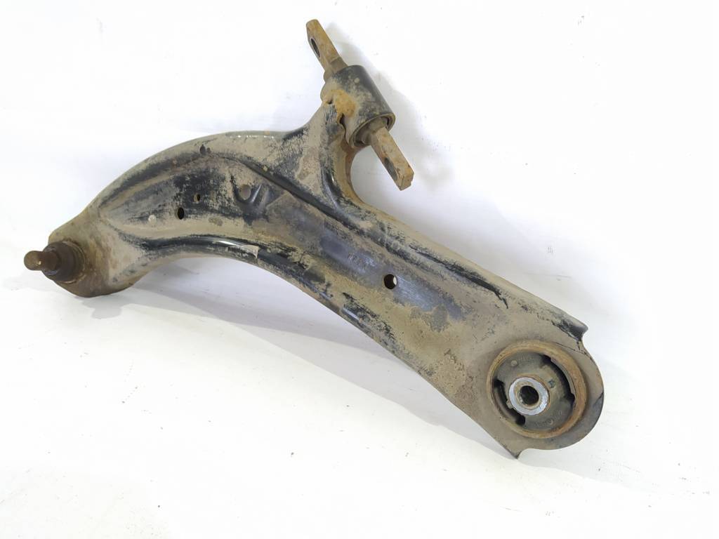 Rogue Рычаг подрамника переднего левый нижний Nissan Rogue 2014-2018 54501-4CU0A Nissan Rogue 3