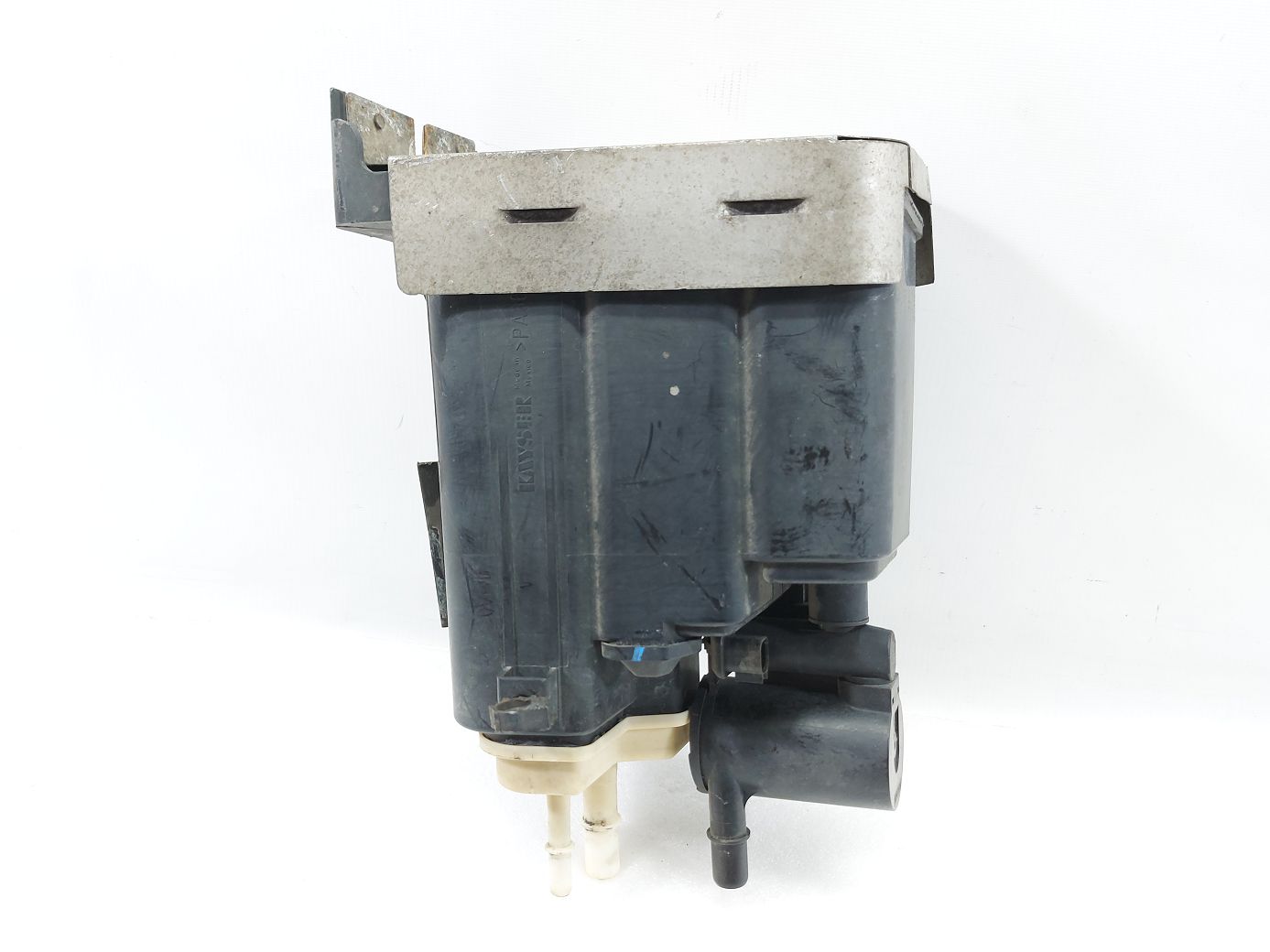 Hhr. Фільтр рециркуляції парів бензину Chevrolet HHR 2006-2011 22728652 Chevrolet HHR