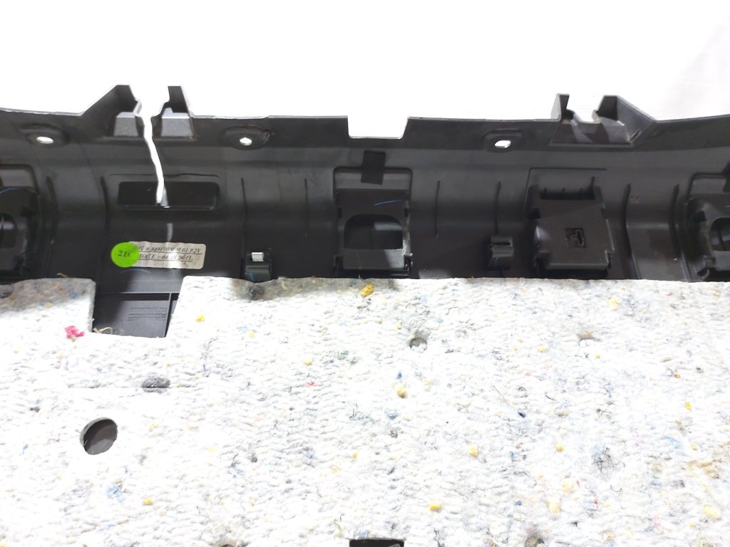 Passat s Полка под заднее стекло Volkswagen Passat S 2012-2019 561863413H82V Volkswagen Passat S 12