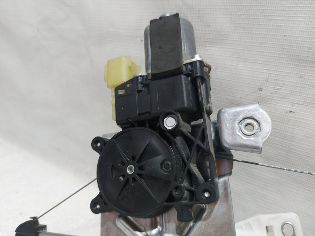 C-max Стеклоподъемник двери задней правой Ford C-Max 2016-2018 DM5Z7827000E Ford C-Max 2