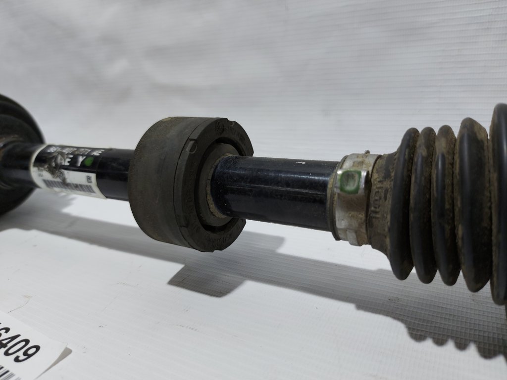 Passat s Піввісь передня ліва (пильник розірваний) Volkswagen Passat S 2012-2014 561407271AE Volkswagen Passat S 5