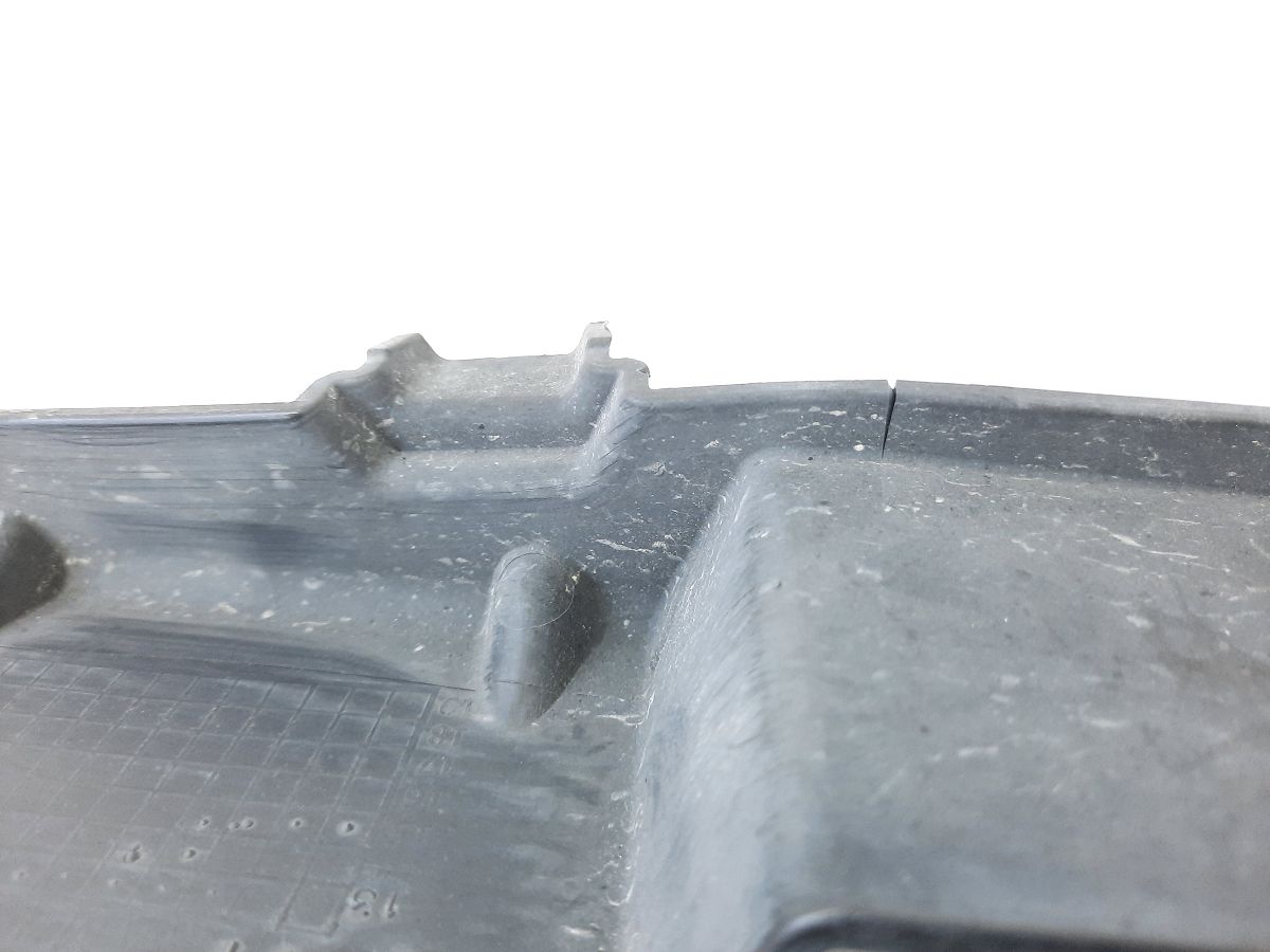 200 limited Кріплення заднього бампера центральне Chrysler 200 Limited 2015-2017 68103915AC Chrysler 200 Limited 6