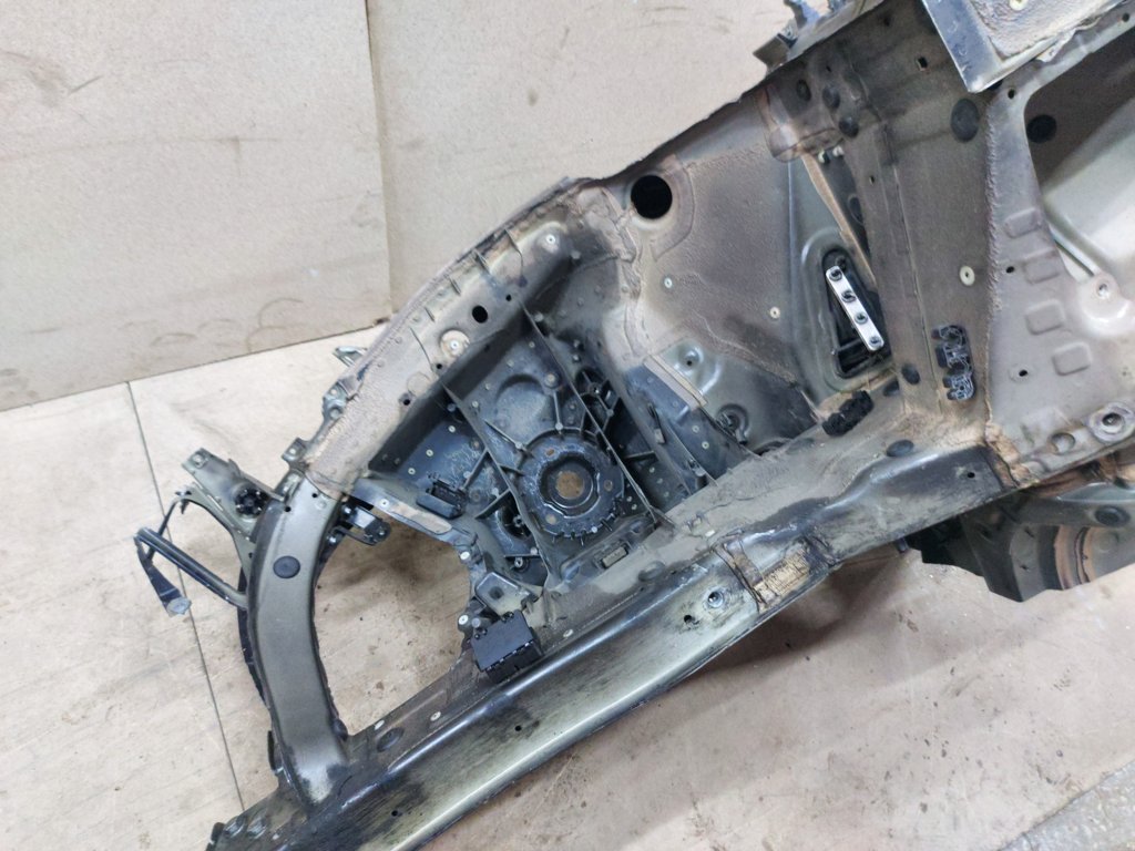 7 series Чверть передня ліва BMW 7 2012 41107204049 BMW 7 10