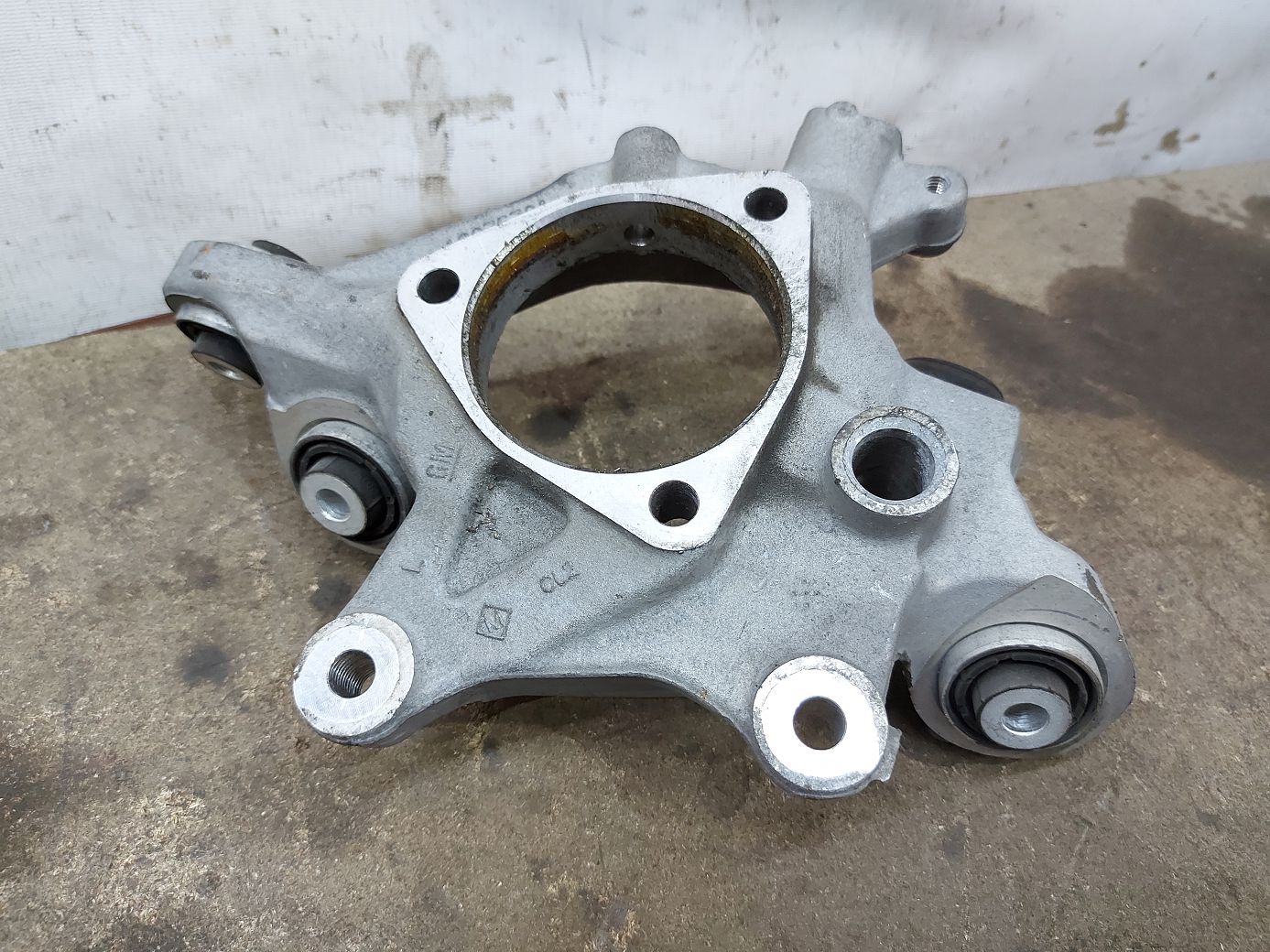 Ats Поворотний кулак задній лівий Cadillac ATS 2013-2018 23118093 Cadillac ATS 2 Ats Поворотний кулак задній лівий Cadillac ATS 2013-2018 23118093 Cadillac ATS 2