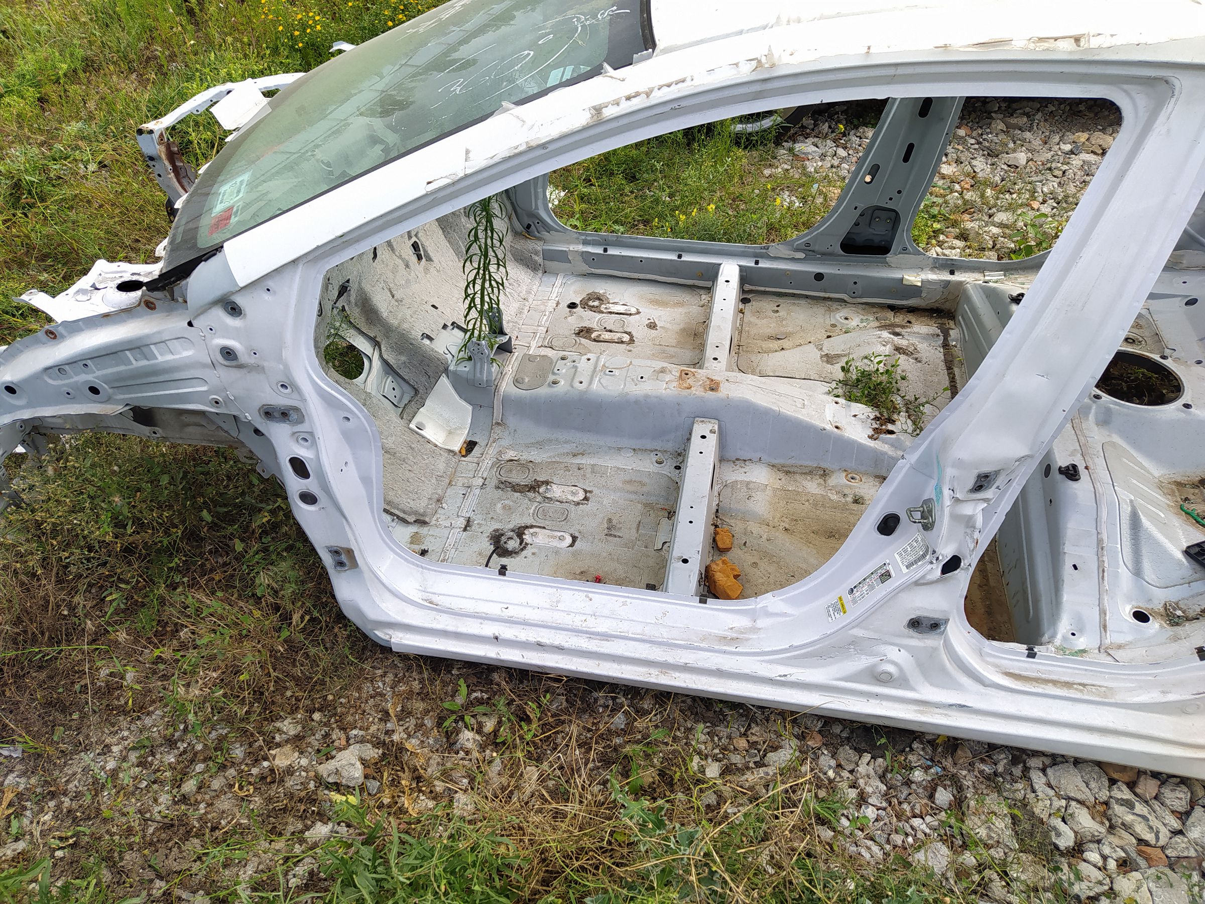 Insight Кузов голий (можна різати) Honda Insight 2009-2014 62100TM8A01ZZ Honda Insight 16