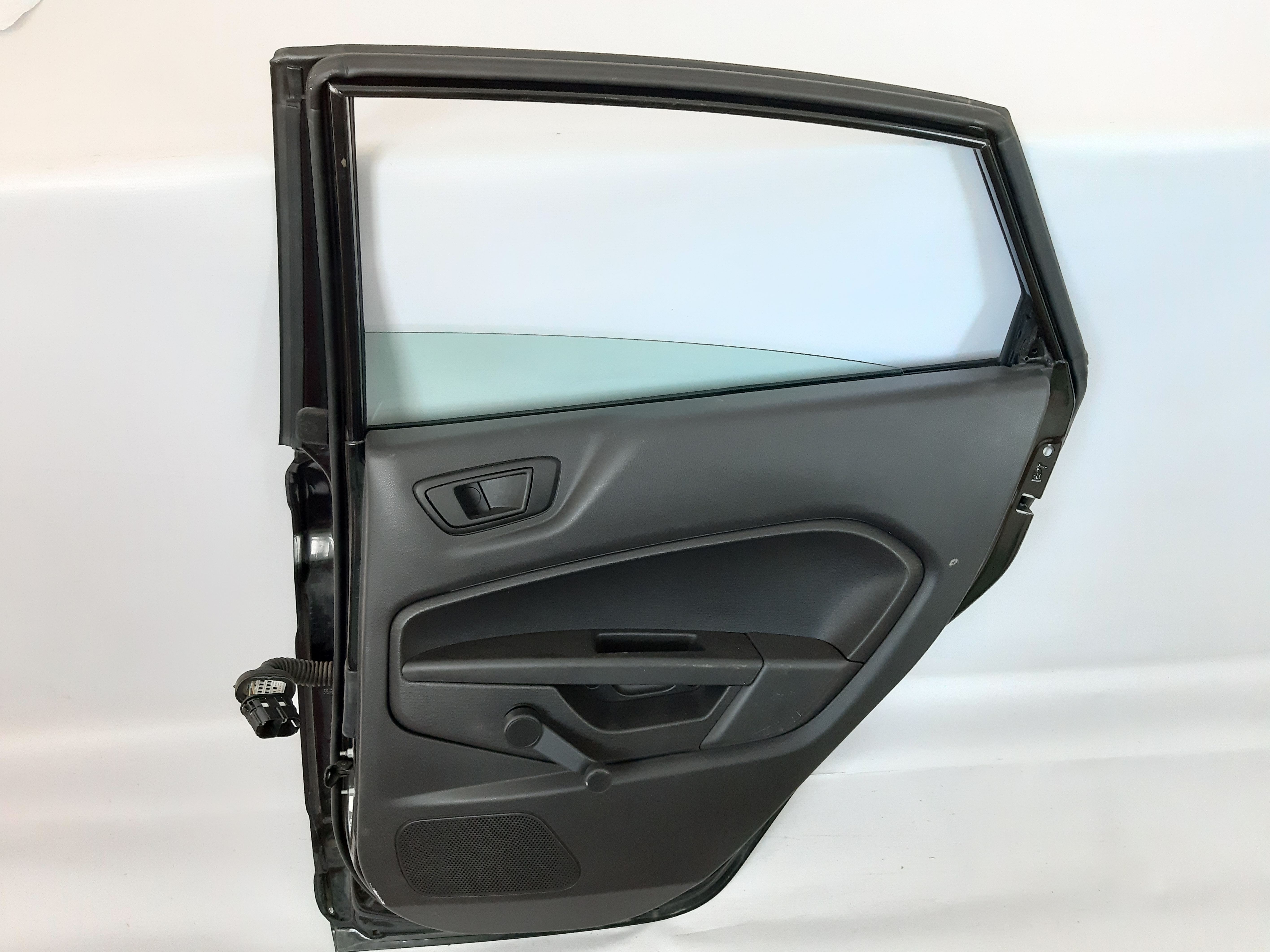 Fiesta sedan Двері задні праві Ford Fiesta sedan 2011-2019 G2BZ5424630A Ford Fiesta sedan 21