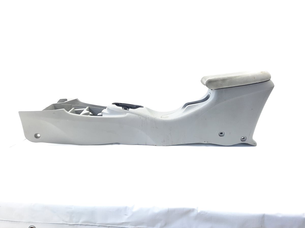 Insight Консоль центральна Honda Insight 2010-2011 83450TM8A12ZB Honda Insight 2