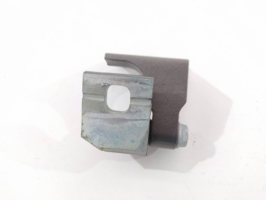 500 Петля двери задней левой верхняя Fiat 500 2016-2020 68246418AA Fiat 500 2