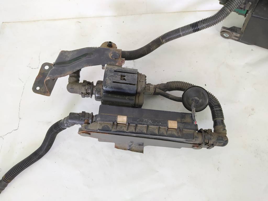 Forester Каністра системи рециркуляції парів бензину Subaru Forester 2012-2020 42035FJ010 Subaru Forester 5 Forester Каністра системи рециркуляції парів бензину Subaru Forester 2012-2020 42035FJ010 Subaru Forester 5