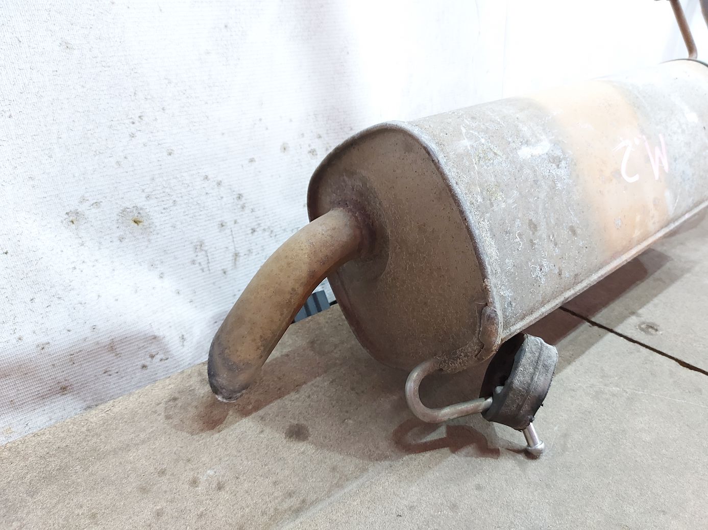 Fiesta sedan Выхлопной глушитель Ford Fiesta sedan 2011-2017 BE8Z5230C Ford Fiesta sedan 6