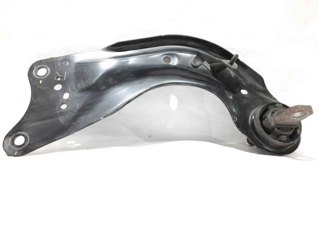 3 Важіль задній поздовжній правий Mazda 3 2014-2018 B63B28200A Mazda 3 8 3 Важіль задній поздовжній правий Mazda 3 2014-2018 B63B28200A Mazda 3 8