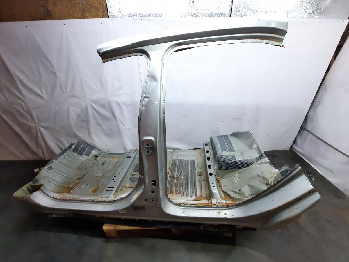 Equinox. Стойка центральная левая (металл) Chevrolet Equinox 2010-2017 23466071 Chevrolet Equinox Equinox. Стойка центральная левая (металл) Chevrolet Equinox 2010-2017 23466071 Chevrolet Equinox