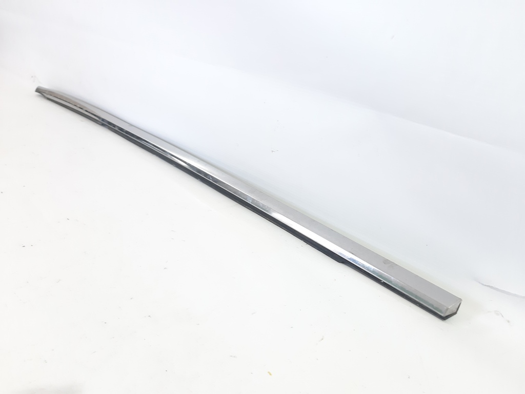 Malibu Молдинг двері задньої лівої центральний Chevrolet Malibu 2013-2018 23387833 Chevrolet Malibu 3 Malibu Молдинг двері задньої лівої центральний Chevrolet Malibu 2013-2018 23387833 Chevrolet Malibu 3