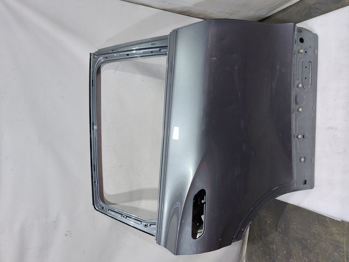 Двери. Дверь задняя правая (темно-серая) Volkswagen ID.6 `2021 Volkswagen ID.6 Двери. Дверь задняя правая (темно-серая) Volkswagen ID.6 `2021 Volkswagen ID.6