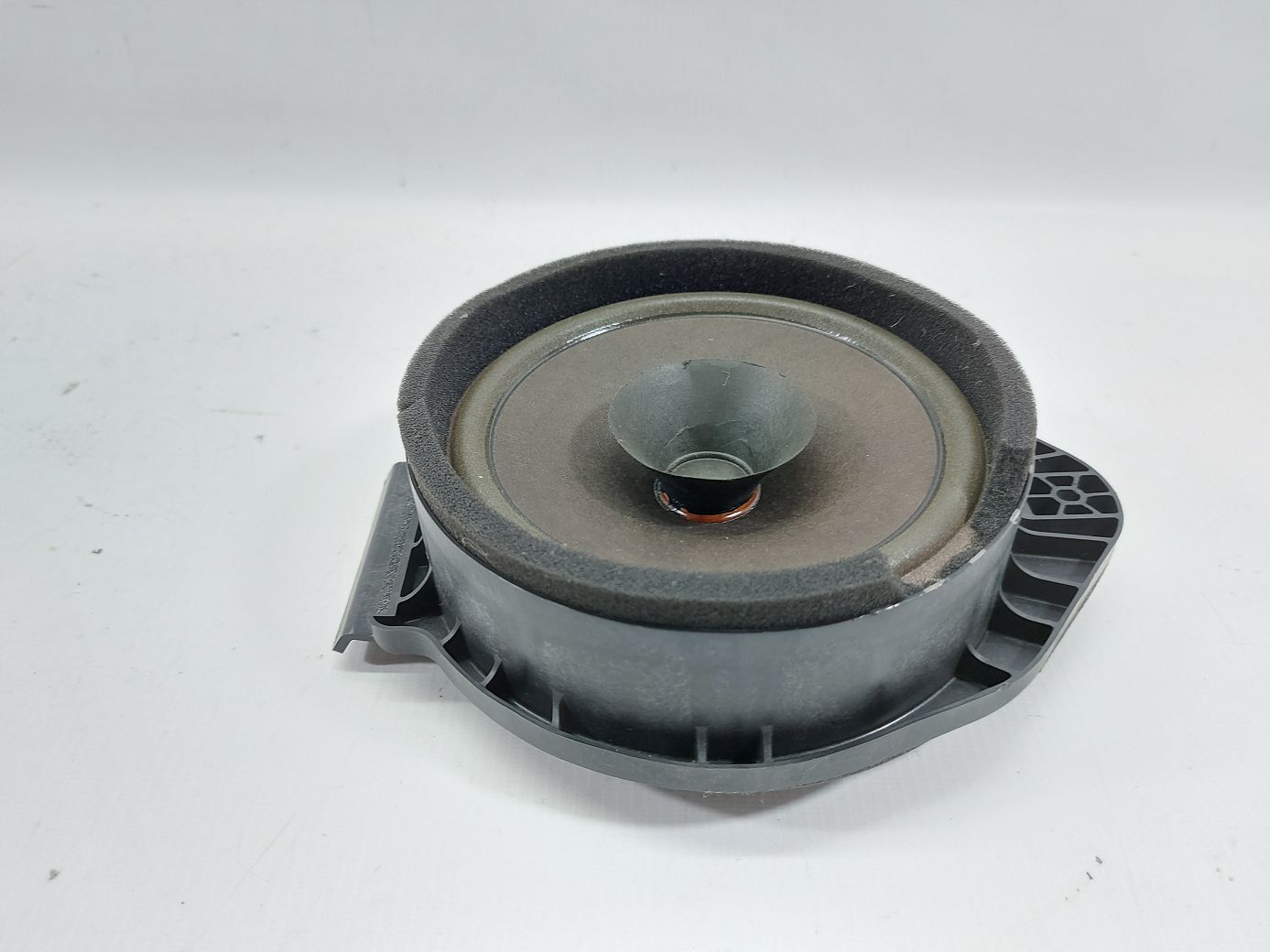 Volt Динамік дверей задньої правої Chevrolet Volt 2011-2015 20760439 Chevrolet Volt 3