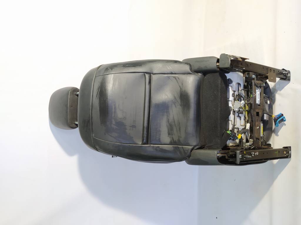 Dart Сидіння переднє ліве Dodge Dart 2013 68083599AA Dodge Dart 13