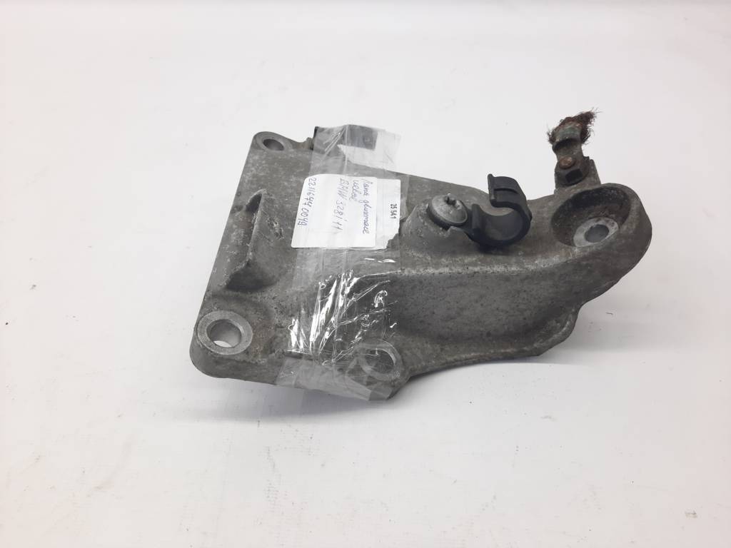 328i xdrive Лапа двигуна ліва BMW 328i xDrive 2006-2015 22116770049 BMW 328i xDrive 4