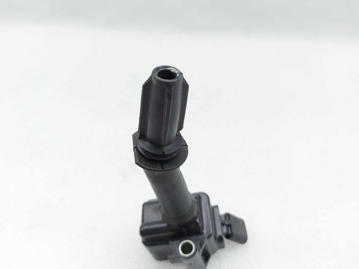 Malibu Котушка запалювання Chevrolet Malibu 2018 25203537 Chevrolet Malibu 4