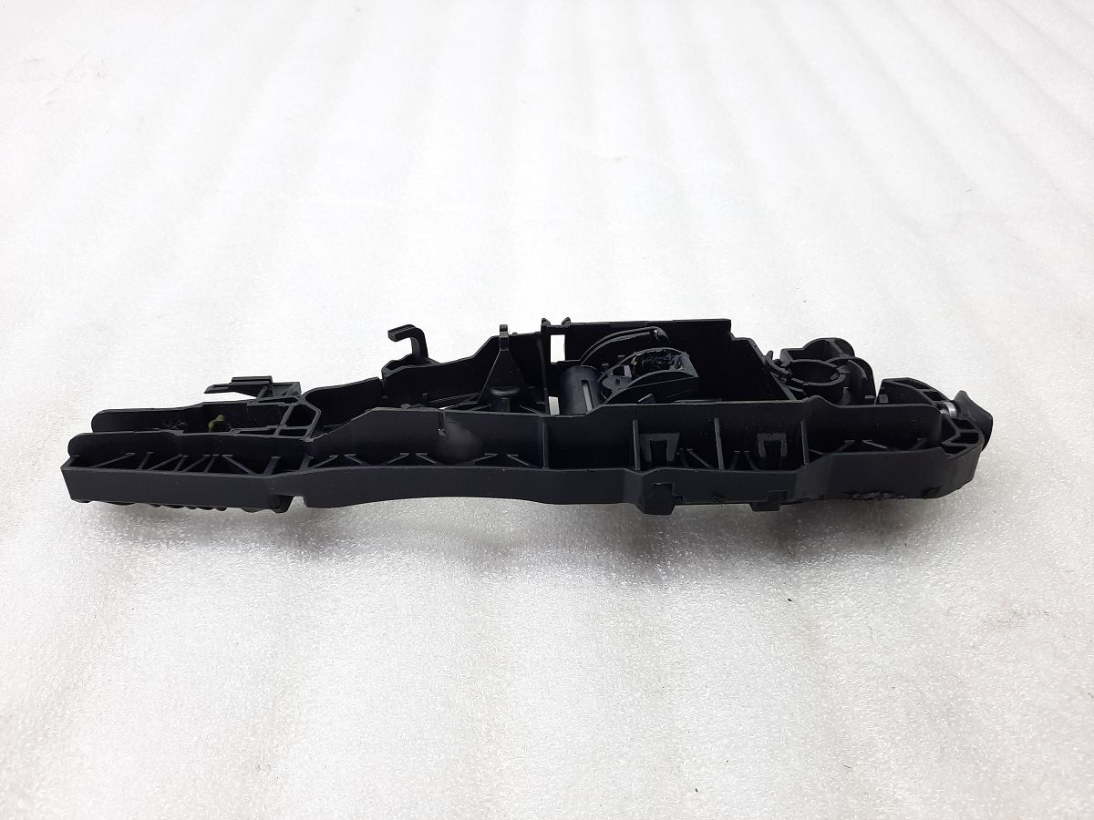 500 l Кронштейн ручки двери задней левой внешняя Fiat 500L 2014-2020 68260375AA Fiat 500L 5