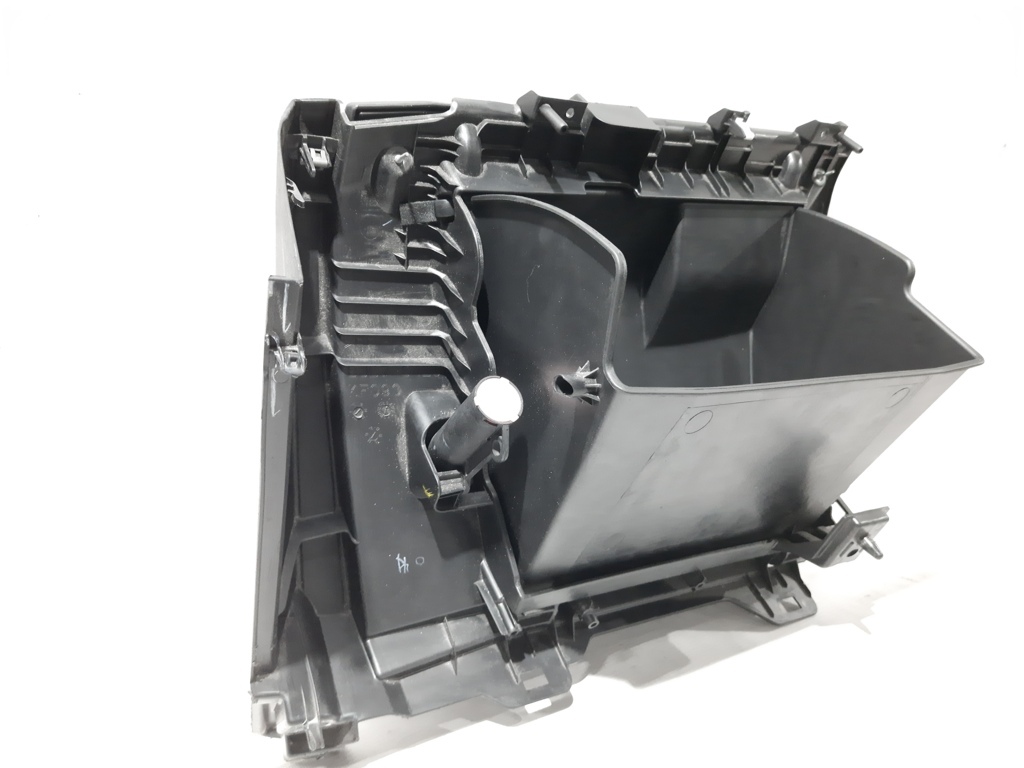 3 Бардачок Mazda 3 2014-2016 BHN164030C02 Mazda 3 19