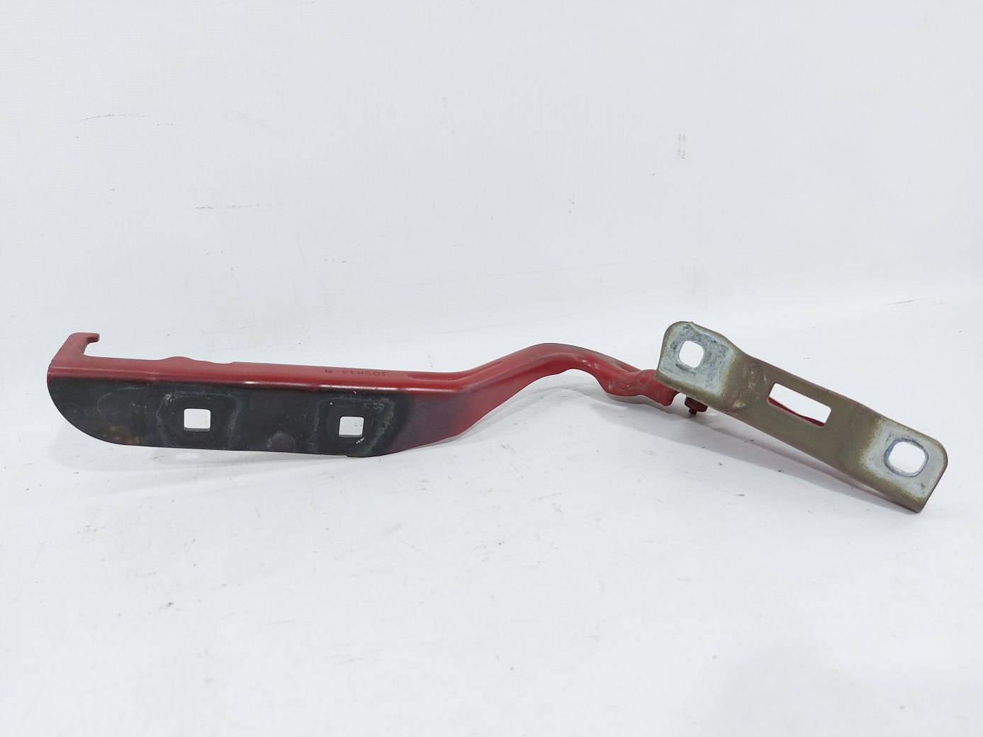 Dart Петля капота права Dodge Dart 2013-2019 68082130AA Dodge Dart 10