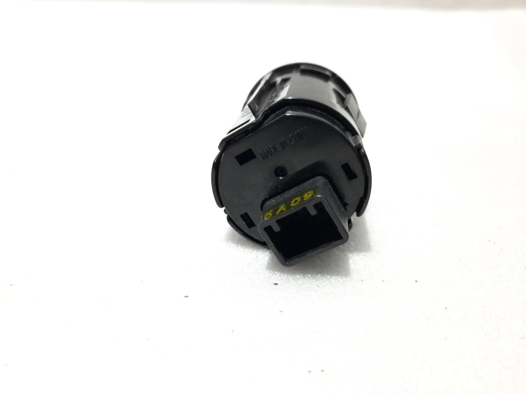 3 Кнопка старт-стоп Mazda 3 2014-2016 BHR1663S0A Mazda 3 5