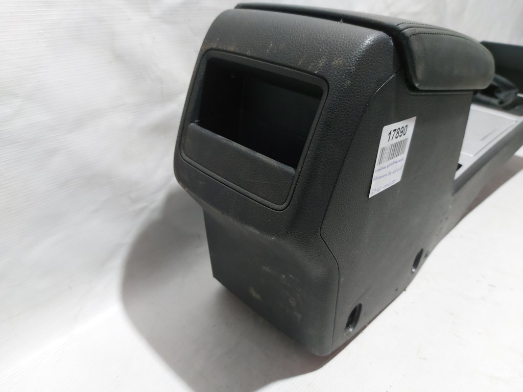 Passat s Консоль центральна Volkswagen Passat S 2012-2015 561863241C82V Volkswagen Passat S 6