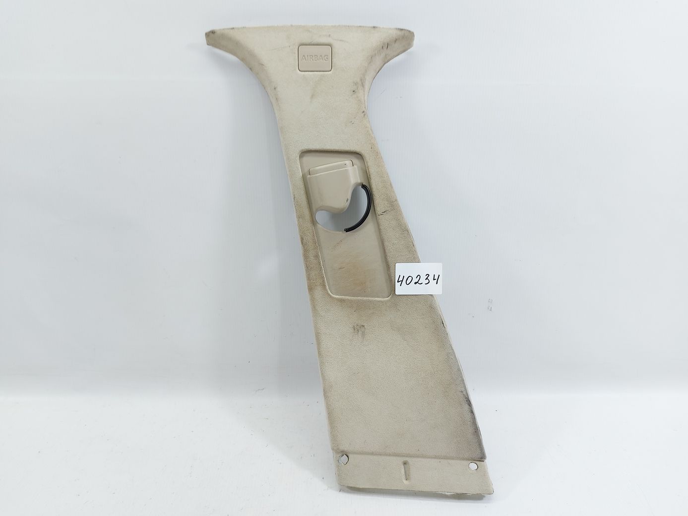 Xf. Обшивка центральної стійки ліва верхня Jaguar XF 2010-2015 C2Z23196AMN Jaguar XF