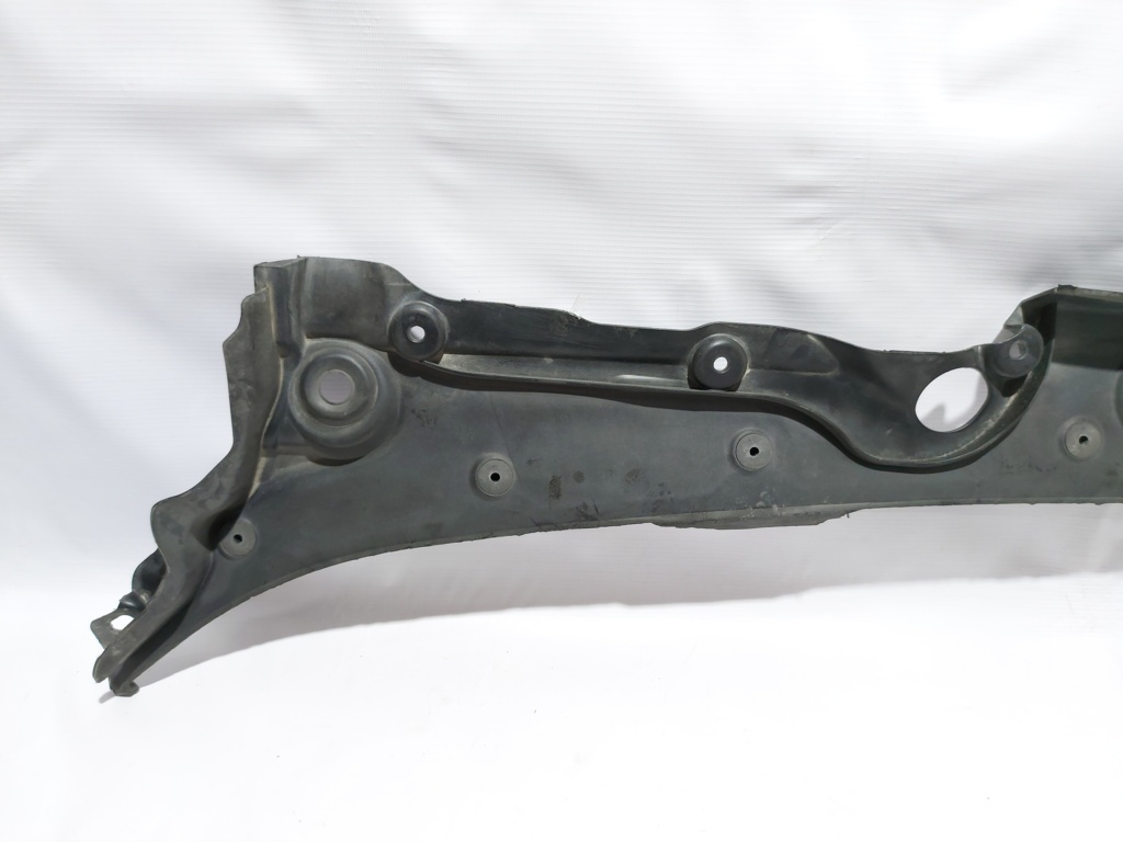 5 series Водосток под лобовое стекло BMW 5 series 2011-2016 51717203124 BMW 5 series 12