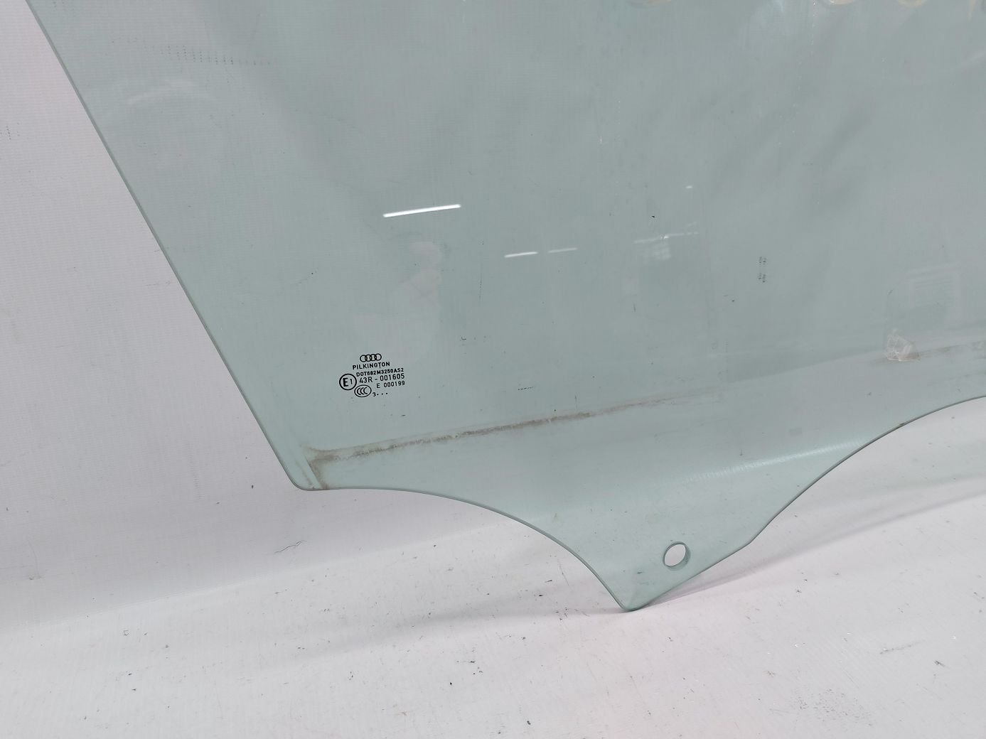 A4 Стекло двери передней правой Audi A4 2011-2016 8K0845202D Audi A4 3 A4 Стекло двери передней правой Audi A4 2011-2016 8K0845202D Audi A4 3