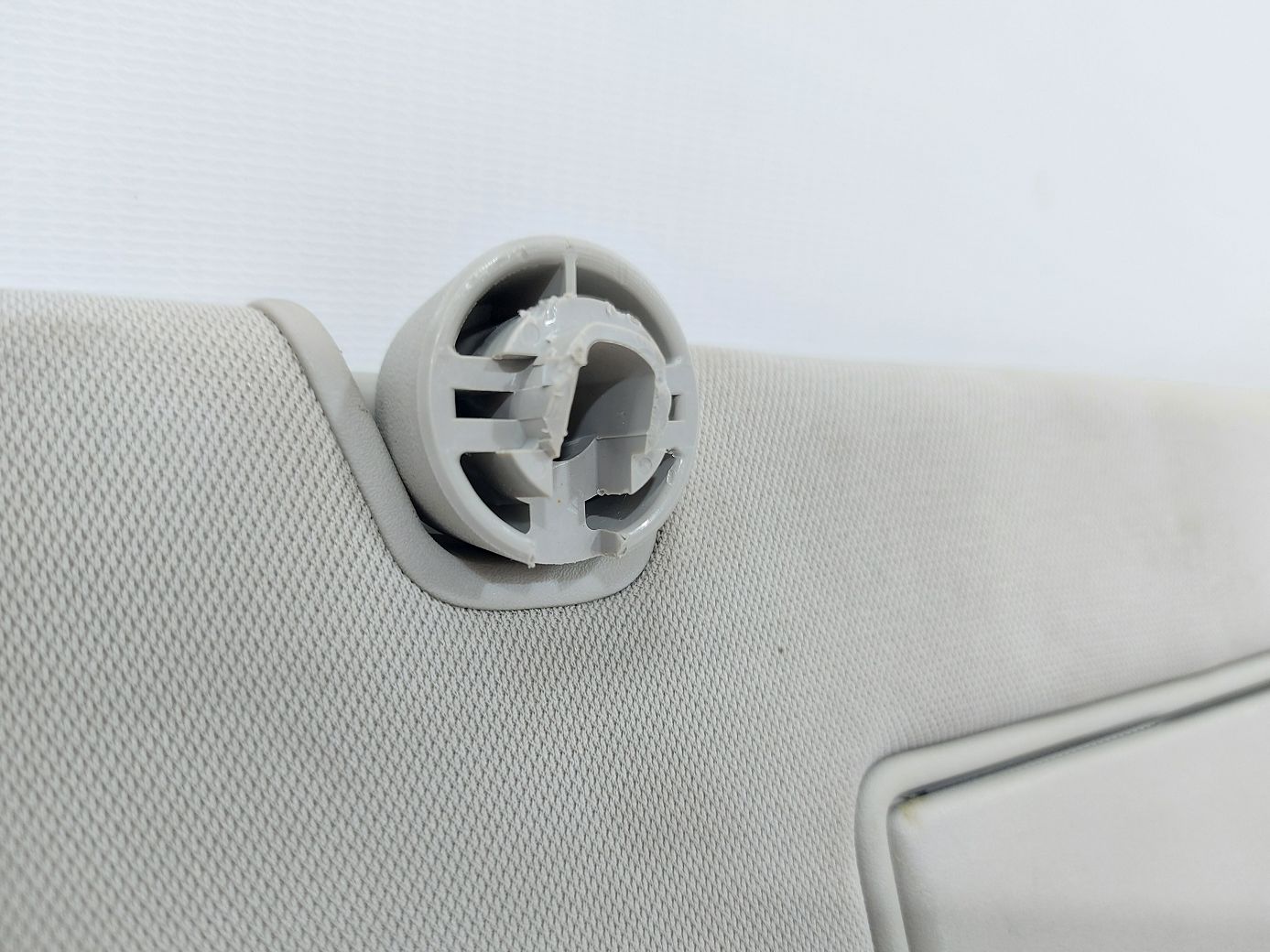 Rogue Козырёк солнцезащитный пассажира Nissan Rogue 2014-2017 964004BA1D Nissan Rogue 2