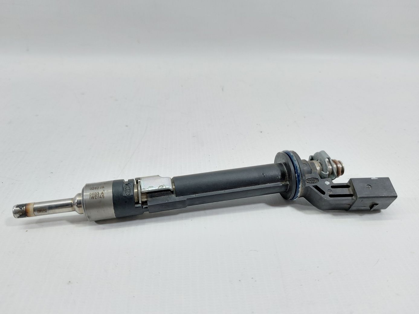 Passat. Форсунка паливна (з подовжувачем) Volkswagen Passat 2006-2018 03H906036R Volkswagen Passat