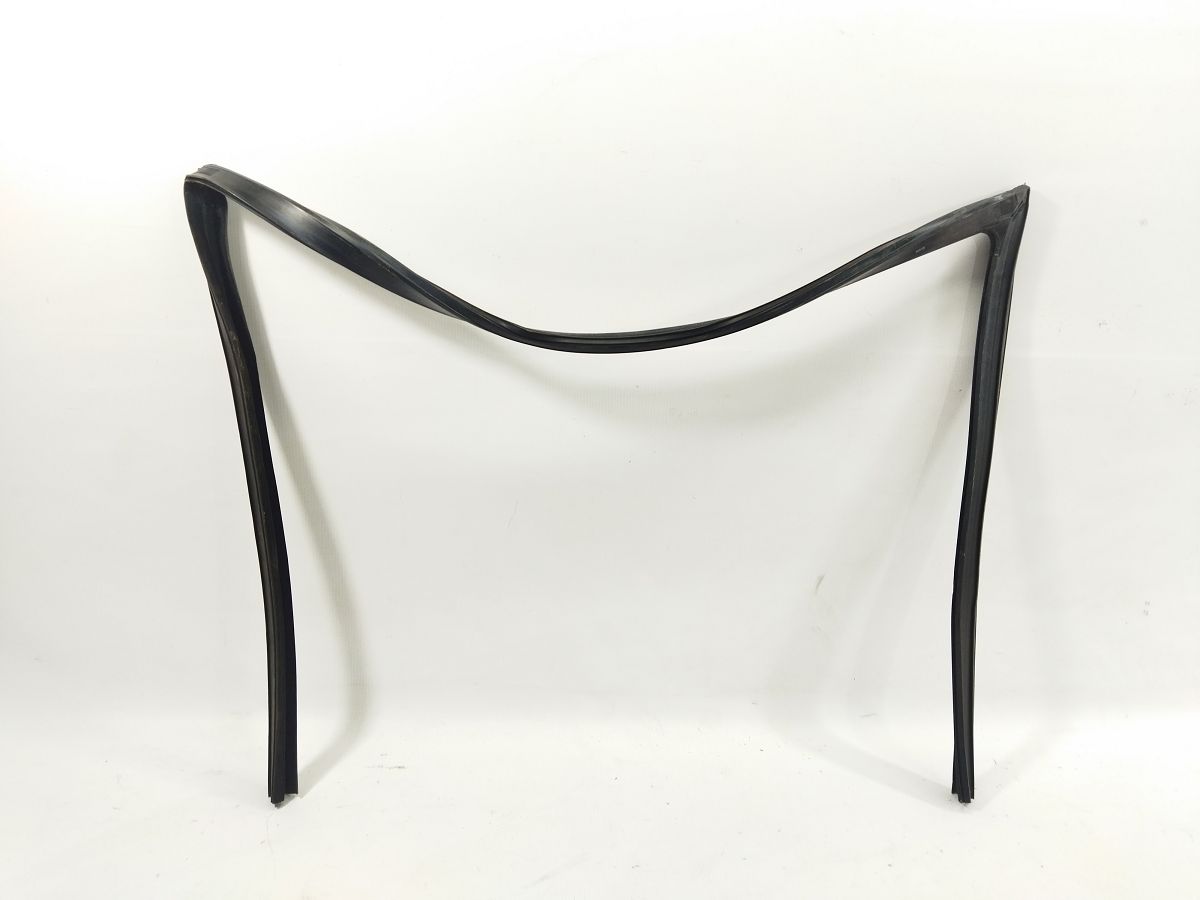 Xf. Уплотнитель (направляющая) стекла двери передней правой Jaguar XF 2009-2015 C2Z2824 Jaguar XF