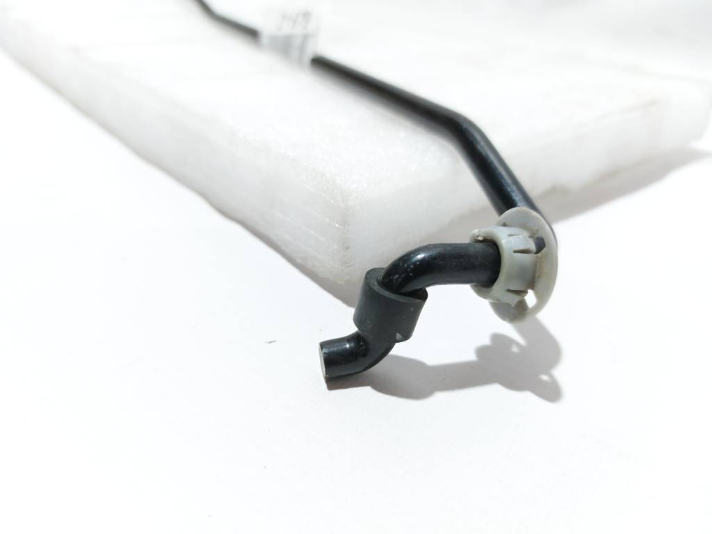 Prius c Упор капота Toyota Prius C 2012-2019 5573752160 Toyota Prius C 4