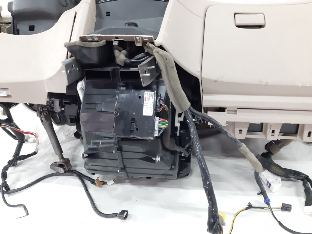 Rogue Торпеда (голая) (царапины, потертости) Nissan Rogue 2015-2019 682006FL0A Nissan Rogue 8