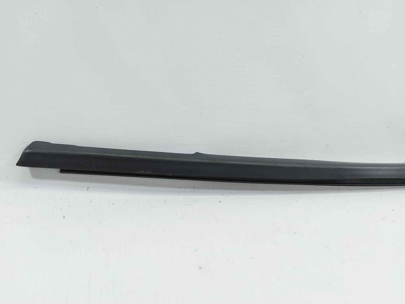 Passat s Уплотнитель стекла двери задней правой наружная Volkswagen Passat S 2012-2020 561839644A Volkswagen Passat S 3