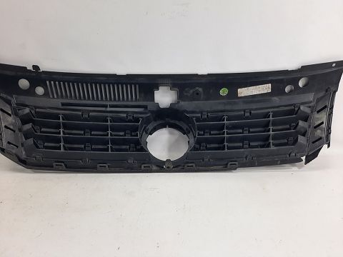 Товары с дефектами Решётка радиатора верхняя (дефект) Volkswagen Passat S 2012-2015 561853651B0QE Volkswagen Passat S 11 Товары с дефектами Решётка радиатора верхняя (дефект) Volkswagen Passat S 2012-2015 561853651B0QE Volkswagen Passat S 11