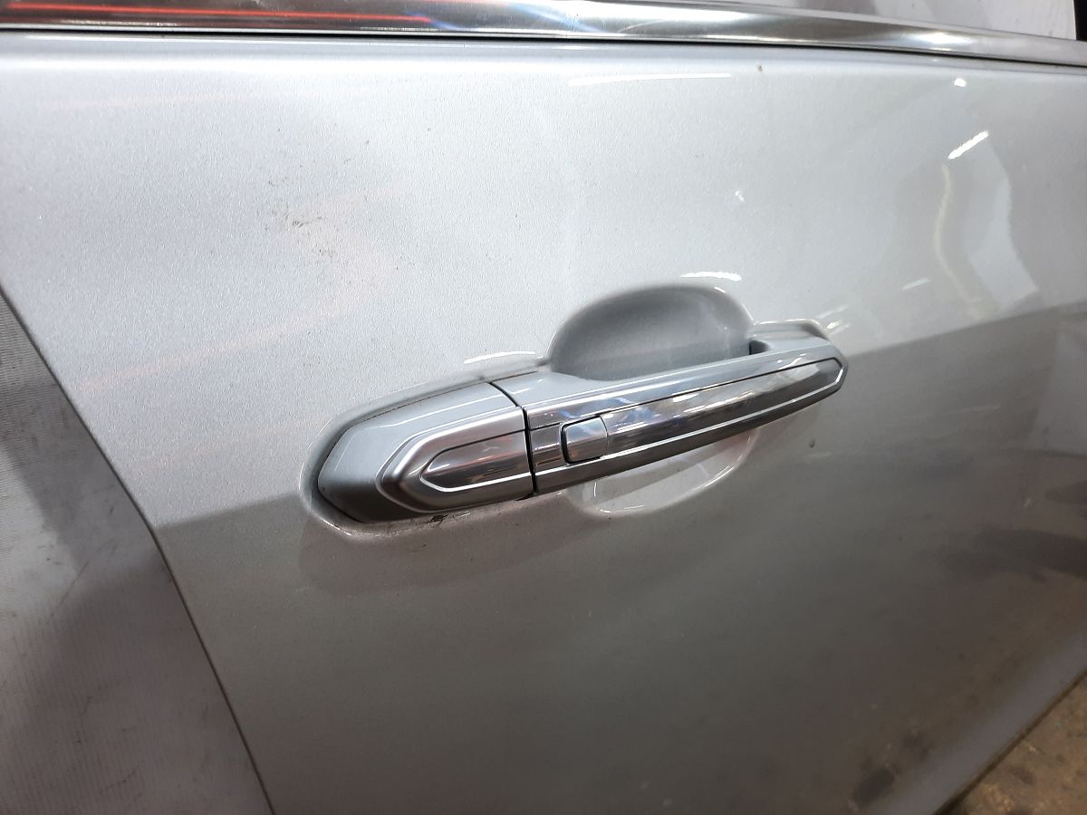Ats Двері передні права в зборі Cadillac ATS 2013-2018 84200615 Cadillac ATS 2