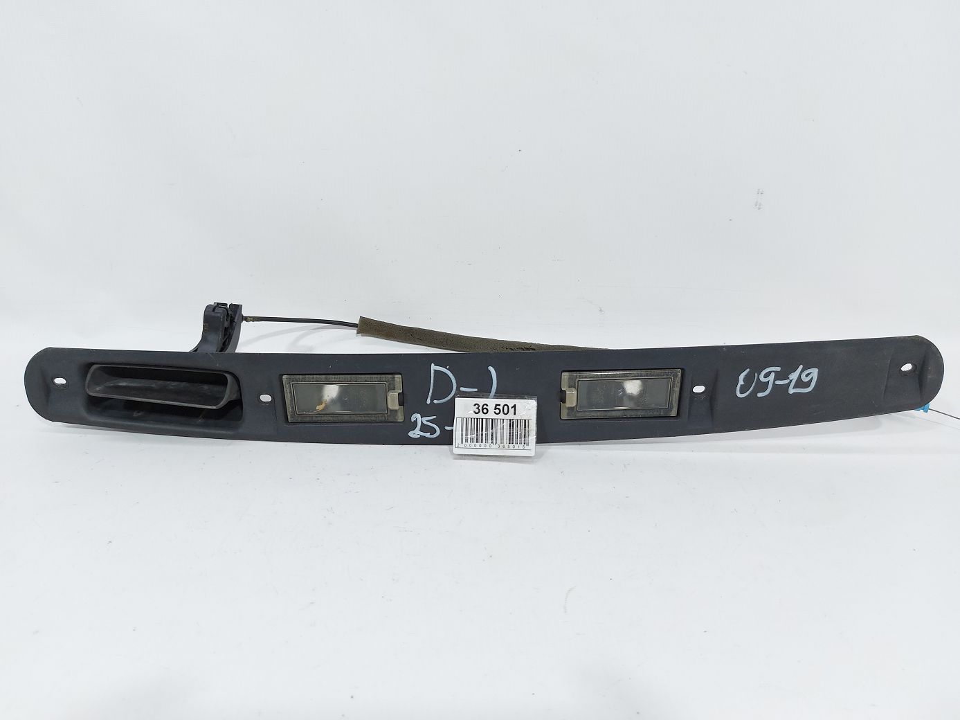 Journey. Накладка кришки багажника Dodge Journey 2011-2018 5178320AH Dodge Journey