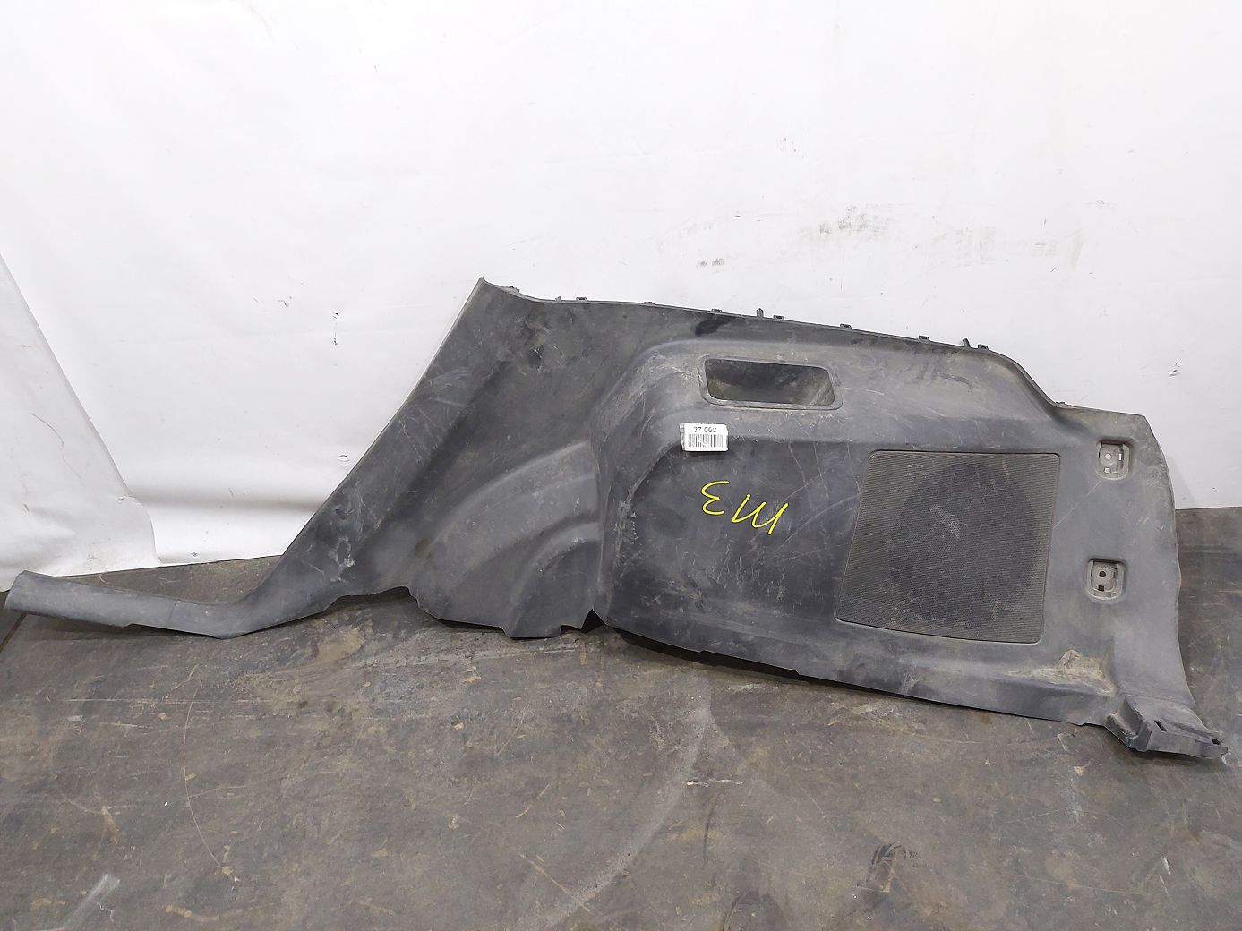 Equinox Обшивка багажного відділення права нижня Chevrolet Equinox 2010-2017 22788290 Chevrolet Equinox 1