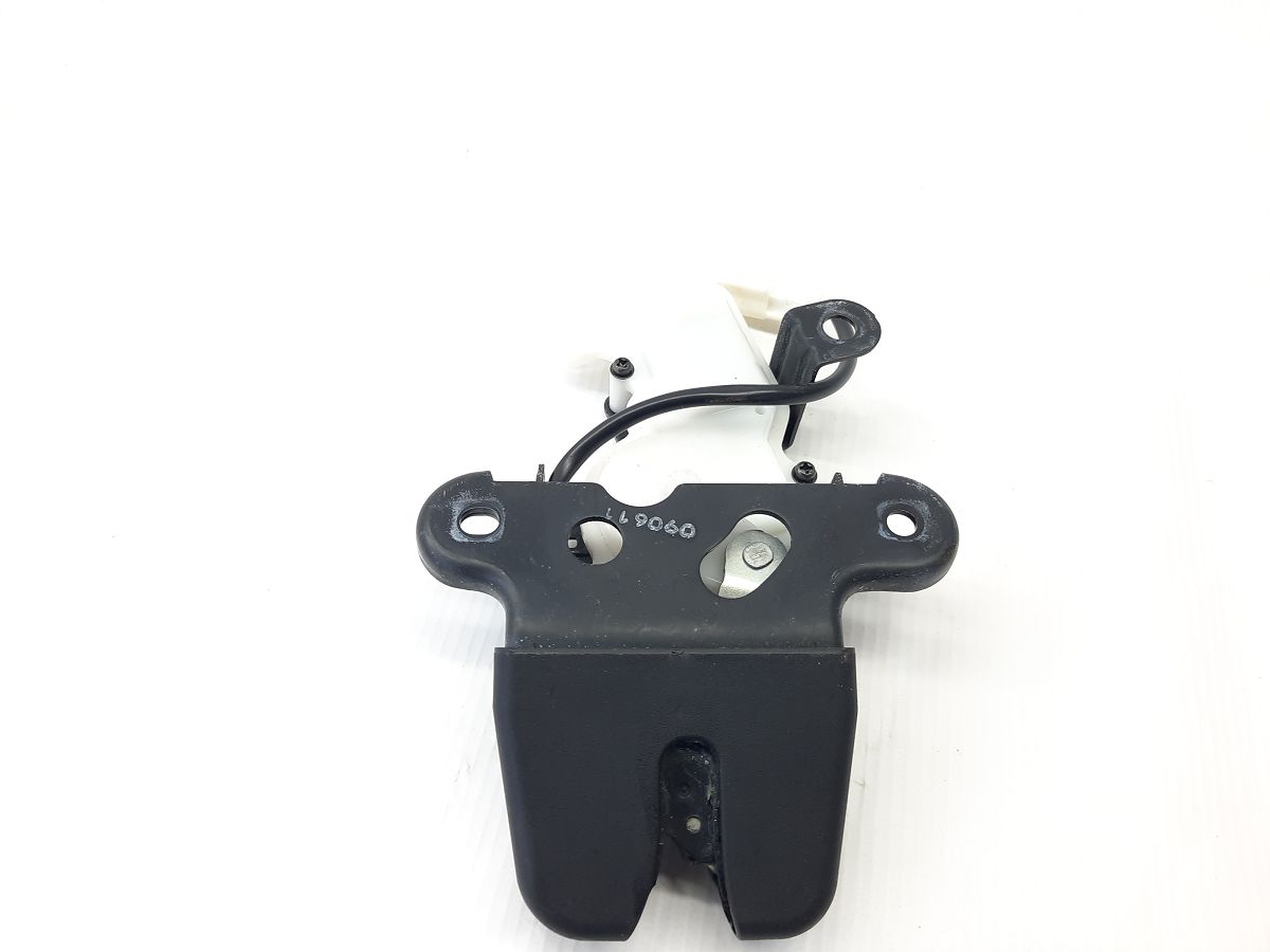 Insight Замок крышки багажника Honda Insight 2010-2014 74801TM8J03 Honda Insight 2