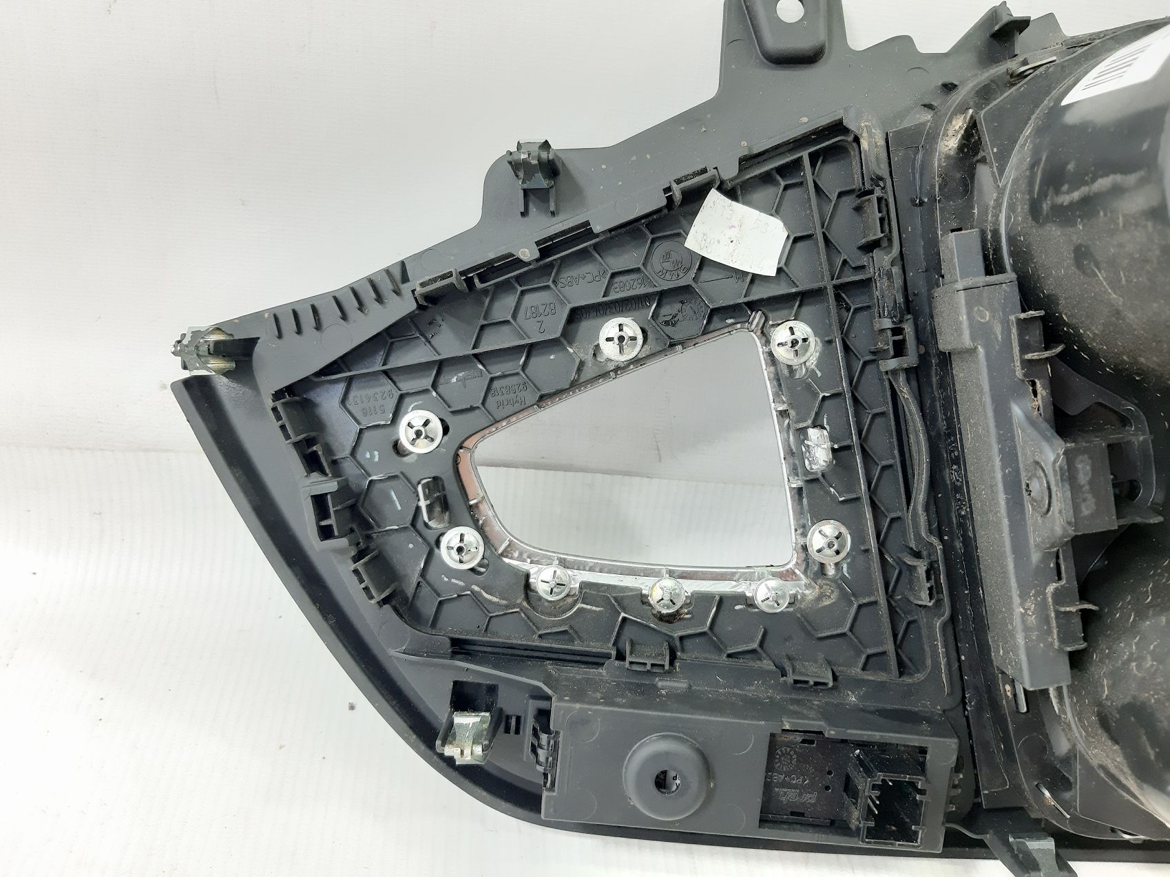 328i xdrive Підсклянник центральної консолі BMW 328i xDrive 2012-2015 51169218925 BMW 328i xDrive 8