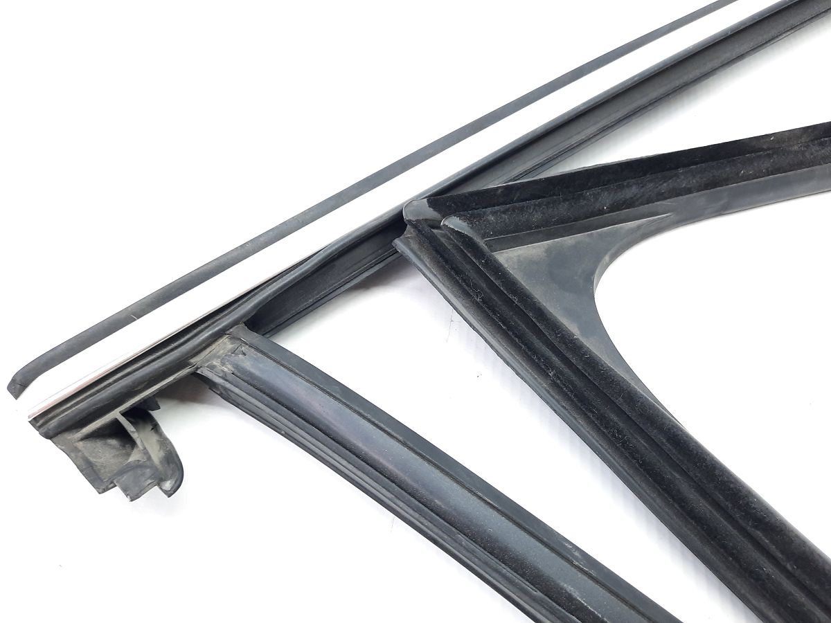 Passat s Молдинг двері передньої правої зовнішній верхній Volkswagen Passat S 2012-2020 561837432JVNH Volkswagen Passat S 6