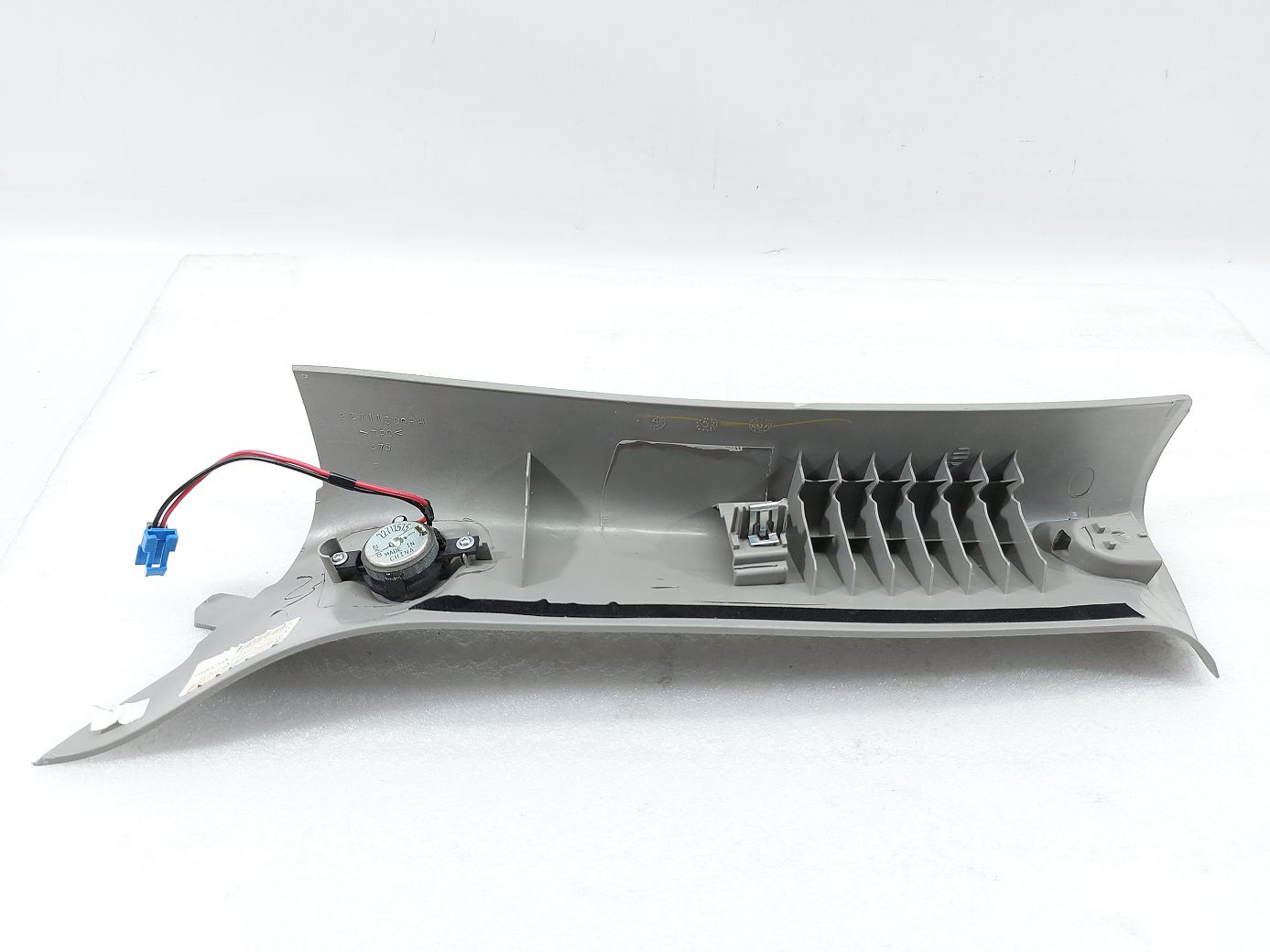 Hhr Обшивка стойки передней правая Chevrolet HHR 2006-2011 15234703 Chevrolet HHR 3